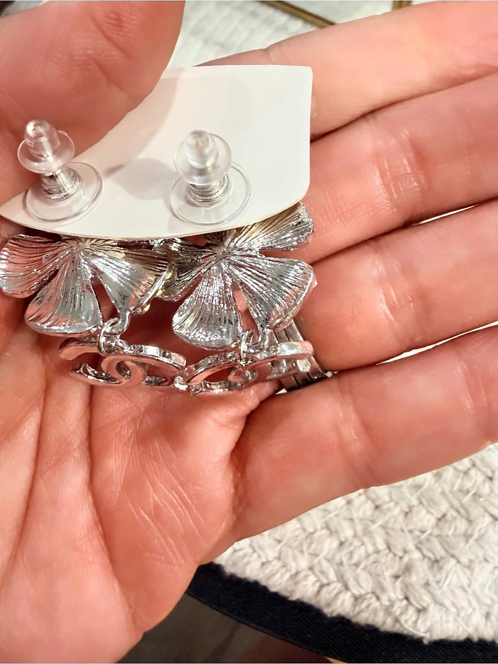 Crystal Flower Faux Pearl Drop Earrings Silver | New - Picture 7 of 9